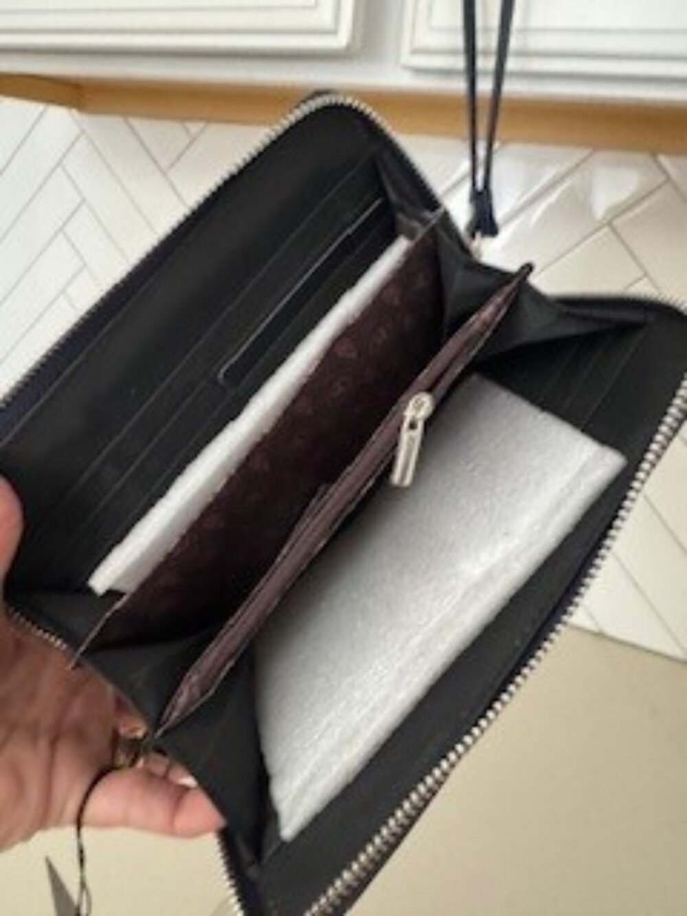Navy London Fog Felicity pebble leather wristlet wallet. NWT - Picture 5 of 5